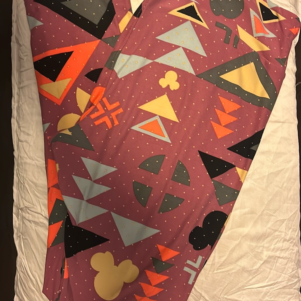 Tall and curvy lularoe Disney leggings.  Mickey